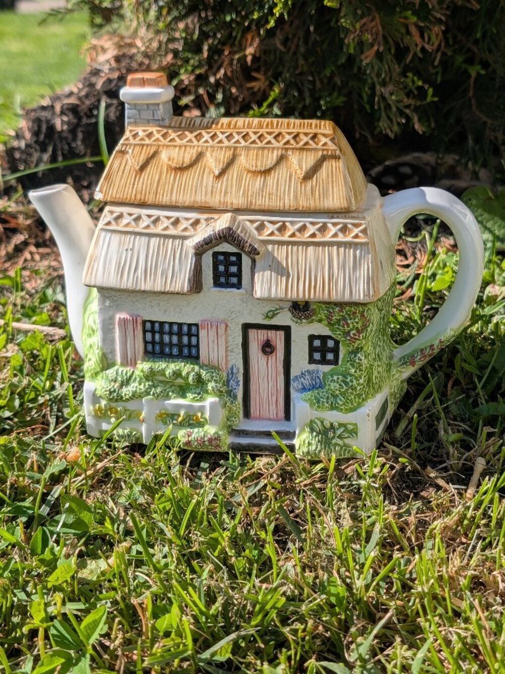 Vintage Albert E Price Ceramic Cottage Teapot 1980s Thatched Roof Tea Pot Vtg